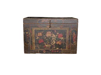 Antique Trunk for Hire